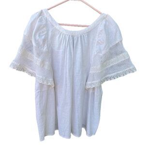 Old Navy size XL 100% cotton flutter sleeves oversized top.